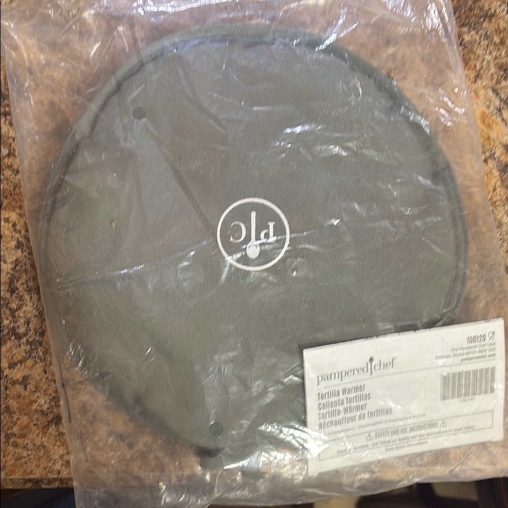 Pampered Chef Tortilla Warmer - Gray